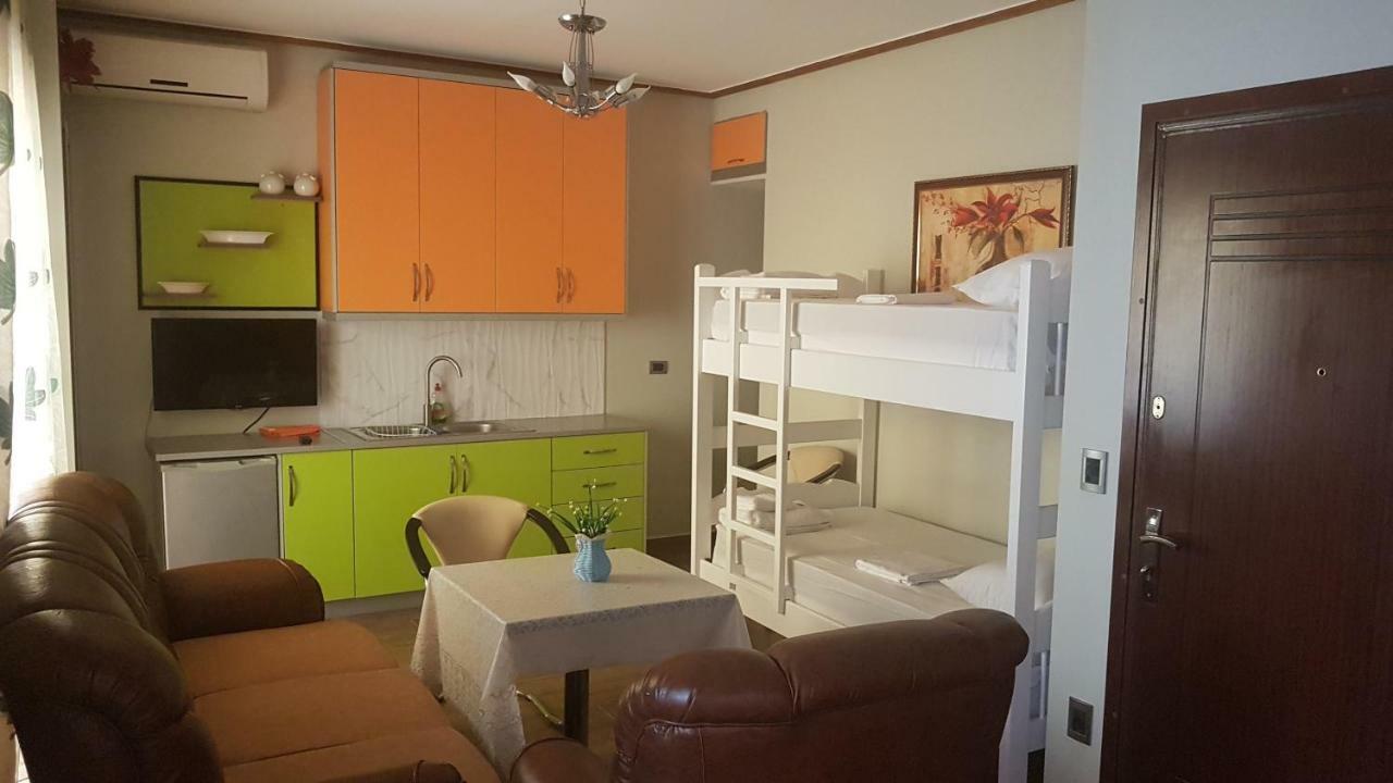 Alfred Apartment